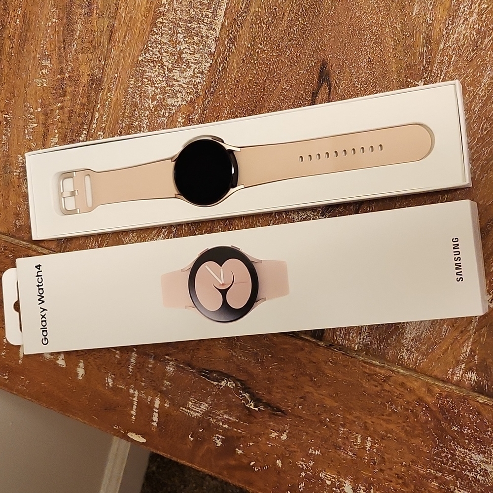 Like new Samsung Galaxy Watch 4